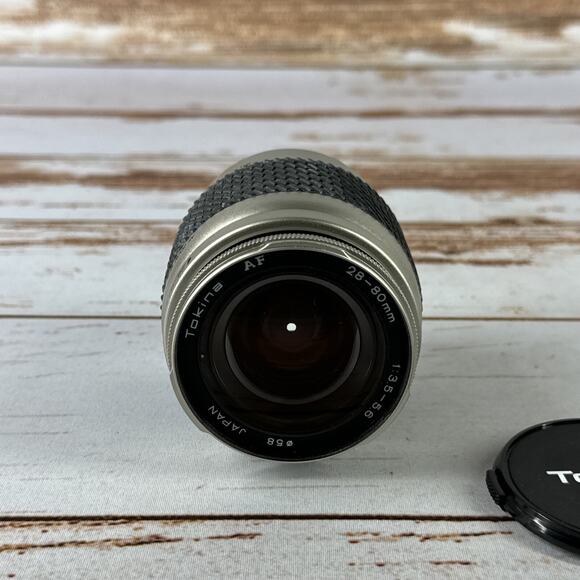 Tokina AF 28-80mm f/3.3-5.6G Zoom Lens - Picture 1 of 5